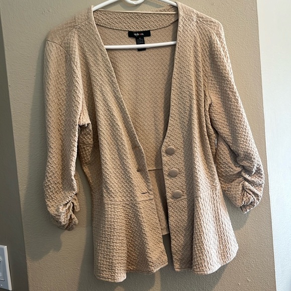 Camel/tan cover size M - Picture 1 of 5